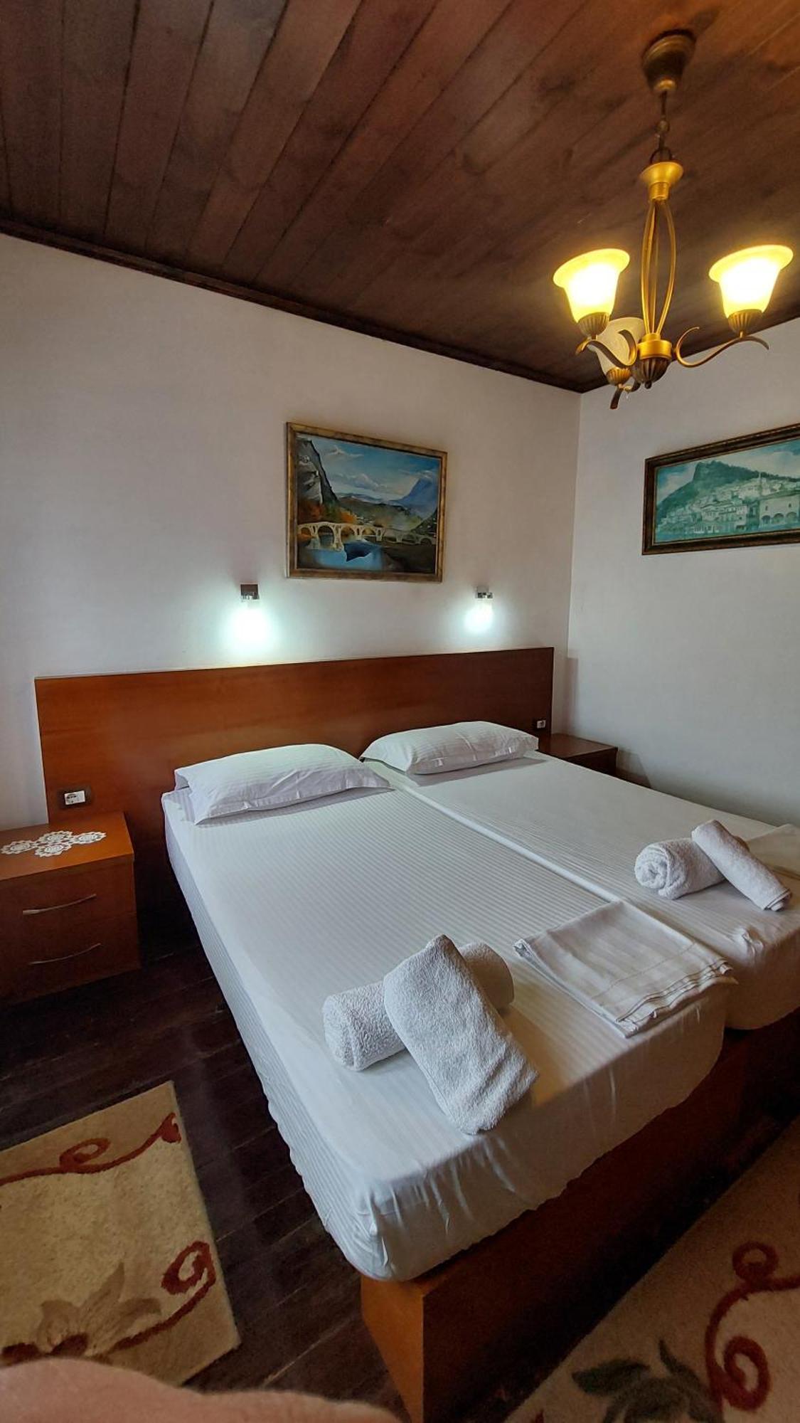 Appartement Hava Baci à Berat Extérieur photo